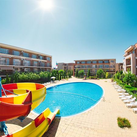 Holiday Garden Resort Pantai Sunny Bagian luar foto